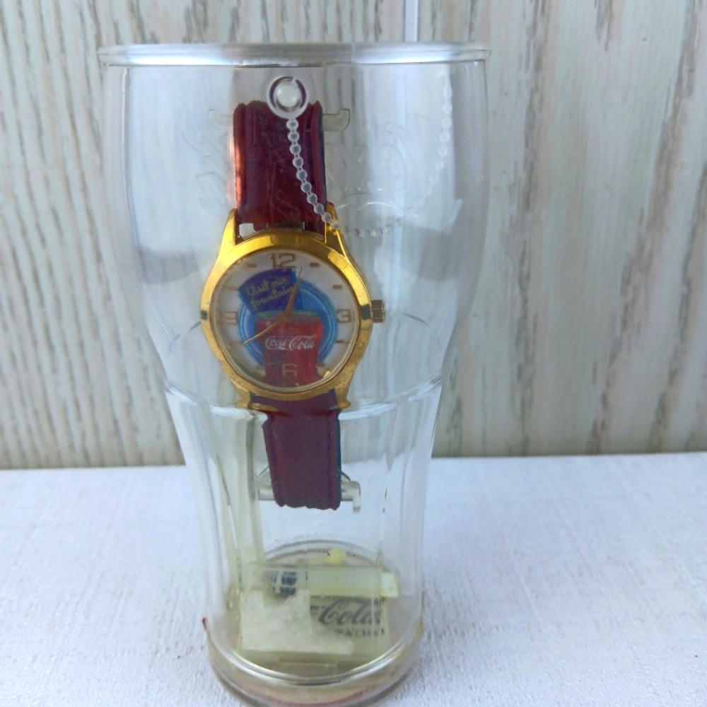 Collectible 2003 Coca Cola Quartz Wrist Watch Visit Our Fountain Leather Band